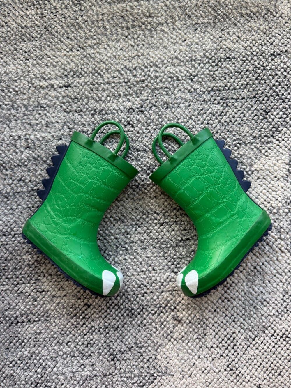Cat and Jack 8 Toddler Dinosaur Rain Boots